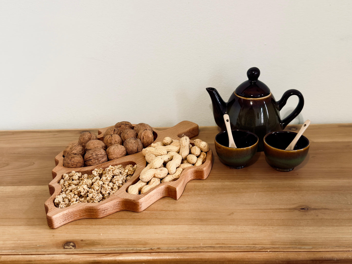 VASSOIO PER APERITIVO - FOGLIA DI NOCCIOLO