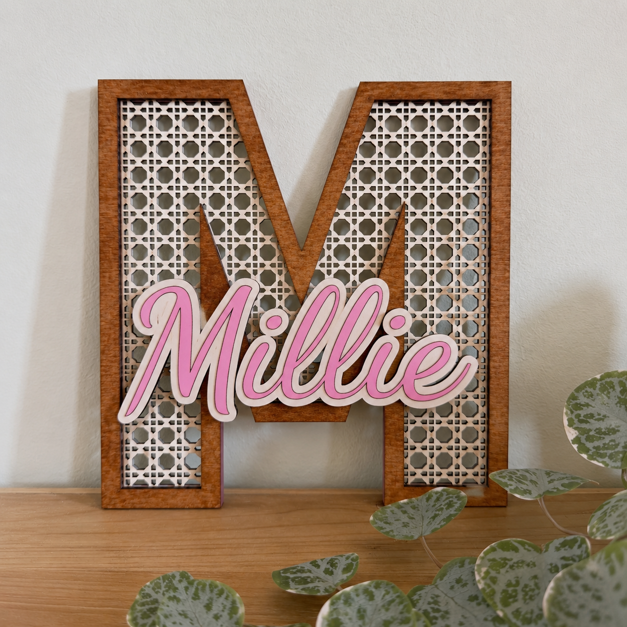 Lettera iniziale personalizzata in legno con nome | Personalized Wooden Initial with Name