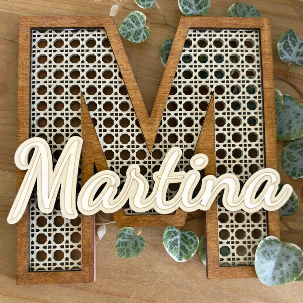 INIZIALE IN LEGNO RATTAN CON NOME PERSONALIZZATO